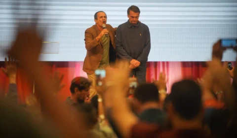 De ratos e urubus
