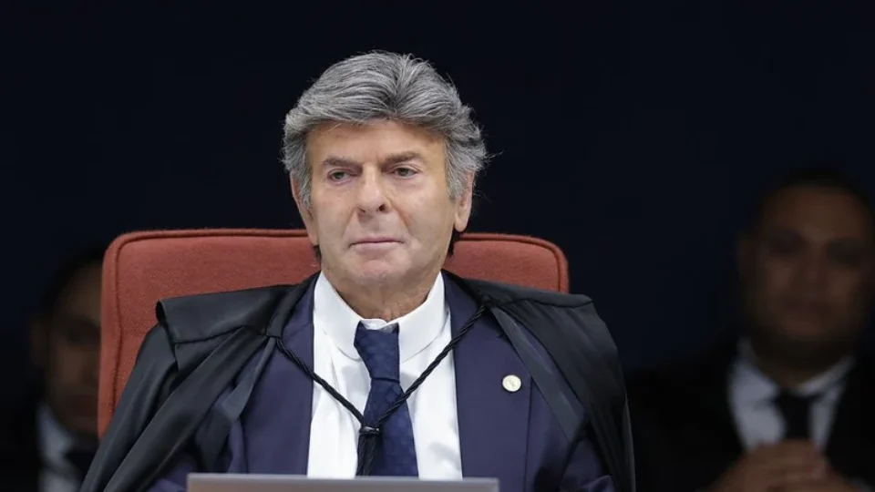Fux: dos memes cínicos ao asco repulsivo