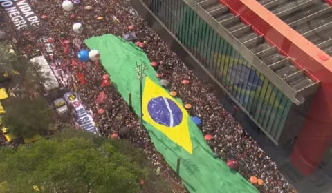 O jogo virou? Direita na berlinda e a esperança militante da esquerda