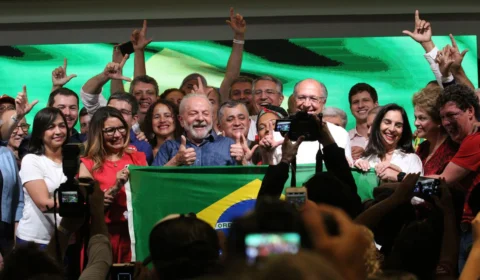 Entre a prisão e o futuro: o calafrio chamado Brasil