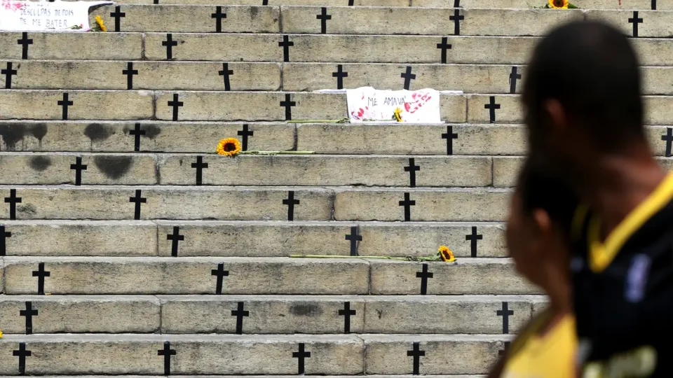 Muitas Tainaras, poucas Nayaras