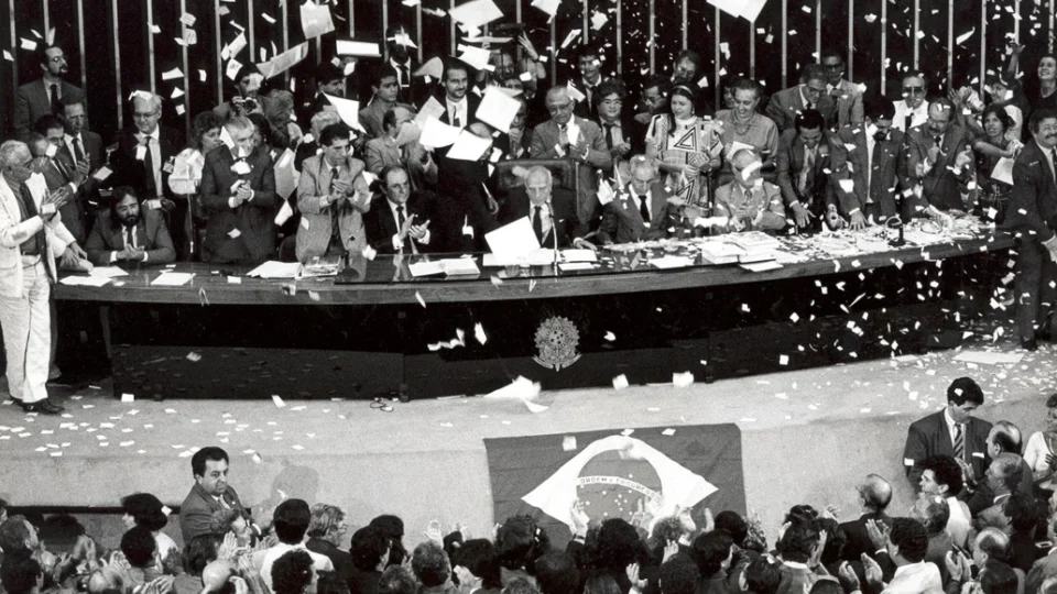 Duas Repúblicas? – II