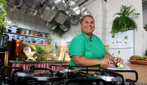 Empreender como escolha possível: sobrevivência, liberdade e dignidade nas periferias