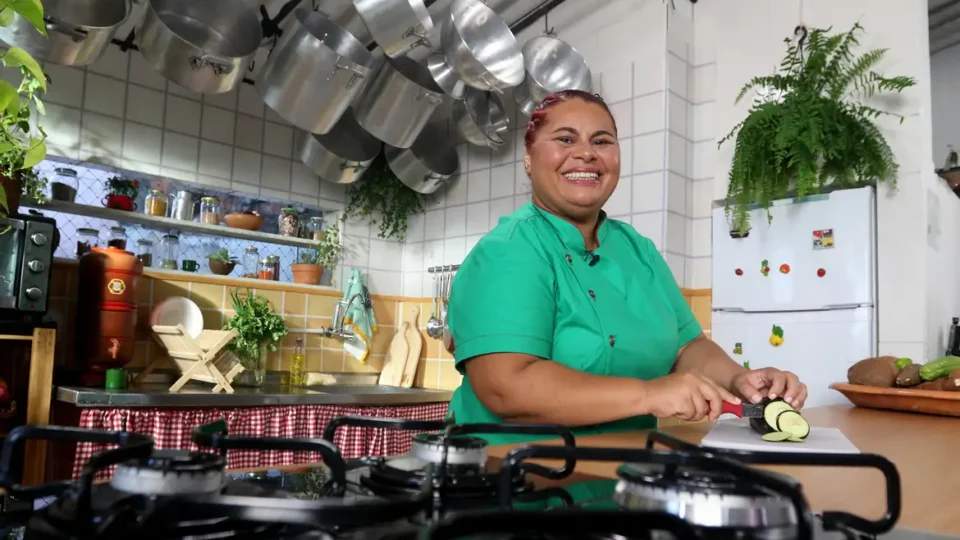 Empreender como escolha possível: sobrevivência, liberdade e dignidade nas periferias