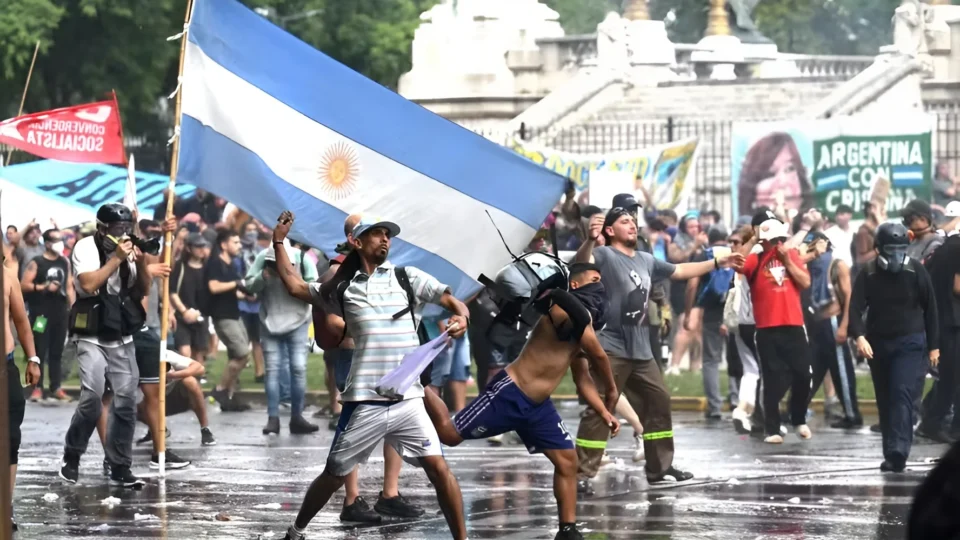 Reforma mira conquistas históricas