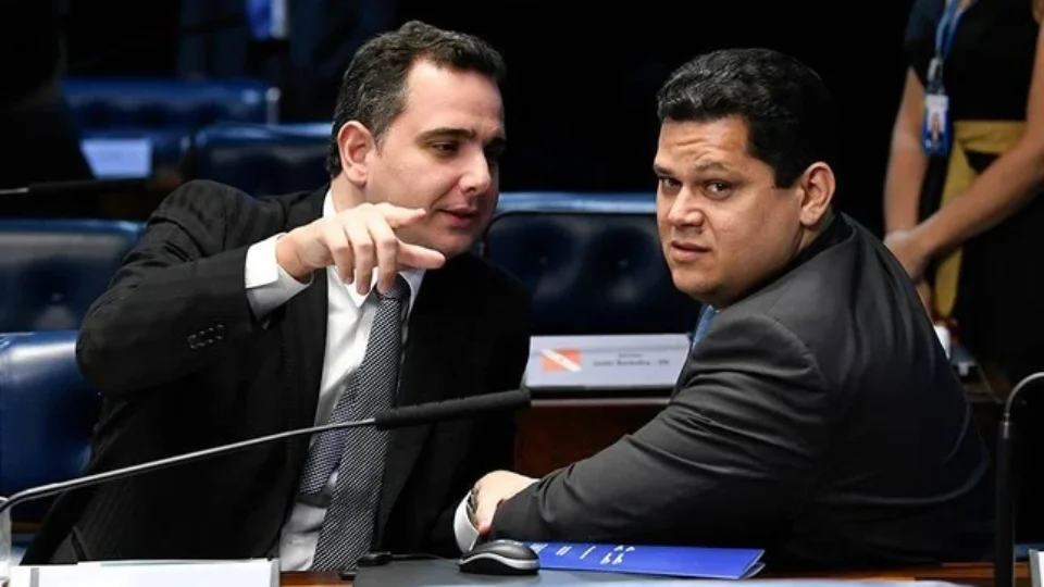 Messias passa na sabatina e Alcolumbre é chamado para novo round