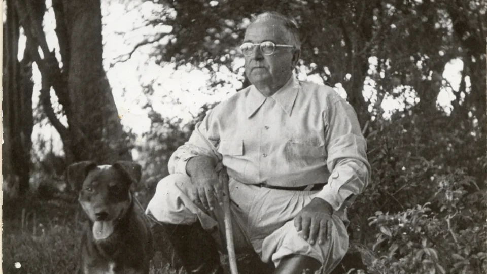 Carta ao Leitor — Que atropelo à razão!