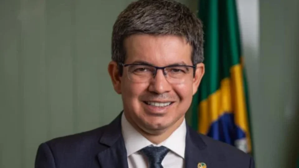 Randolfe se anima com chances de reeleição