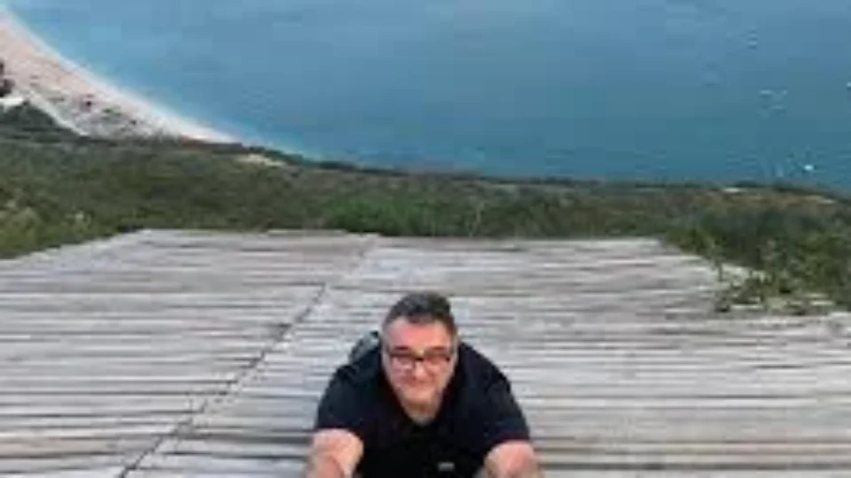 Ex de Aécio, Castro e Meirelles flertou com PT e FSB e assume Flávio