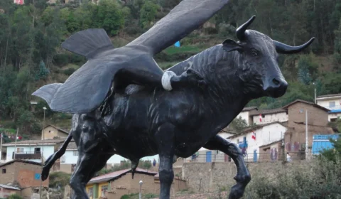 A luta do Condor com o Touro: colonização versus libertação