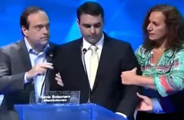 Flávio Bolsonaro dançou