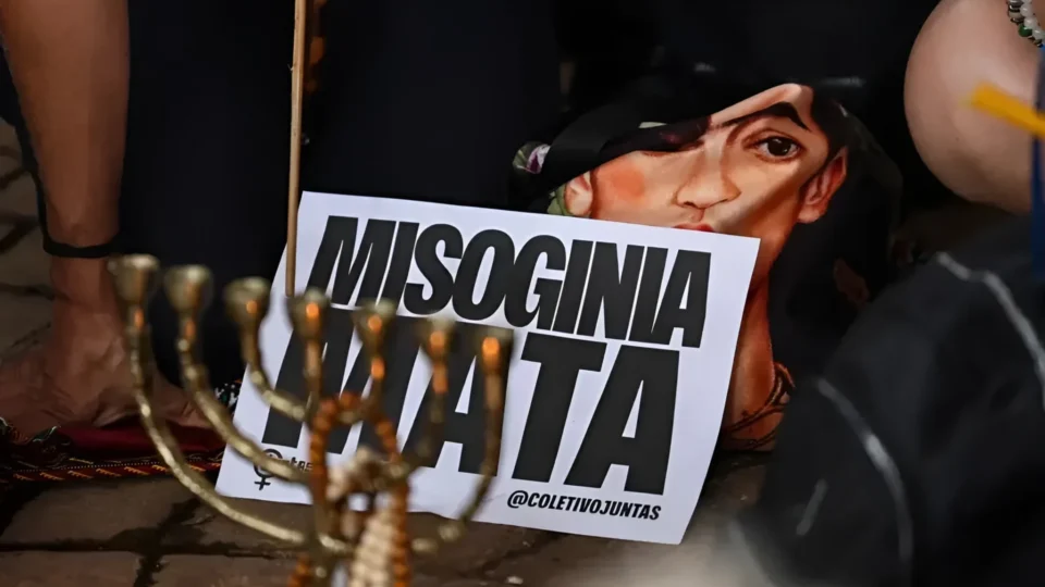 Lei da Misoginia: pânico, mentiras e gritaria