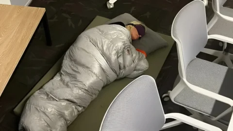 Direita quer criar o ‘Minha Casa, Minha Firma’, onde trabalhador passa a morar no trabalho