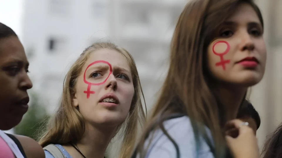 O protagonismo do voto feminino: sobre um inegável pilar democrático