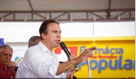 Camilo Santana é hoje o foco de elogios e de admiração de Lula