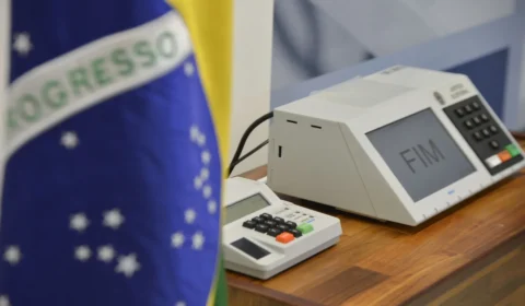Voto dos jovens perde força política e troca de rumo no Brasil