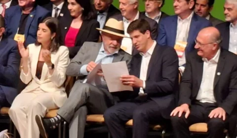 Lula deixa João Campos a meio caminho entre a pretensão e a colheita em Brasília