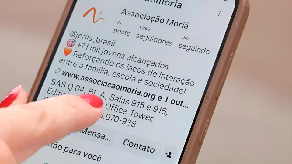 Entre o abandono e a desculpa