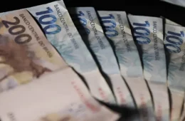 Congressista executando Orçamento esculhamba a República