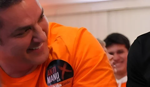O ridículo político