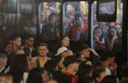 Assim caminha o busão