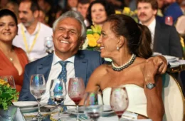 Caiado já se diz pronto para ser ‘marido de senadora’ e ‘muleiro’