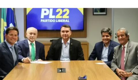 PL baiano esquece de Flávio Bolsonaro