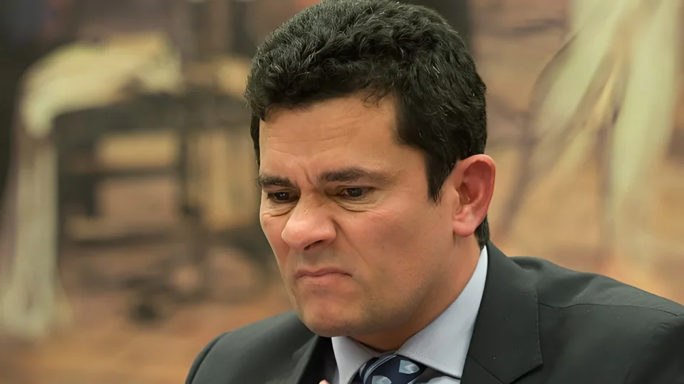 Entre juízes e justiceiros