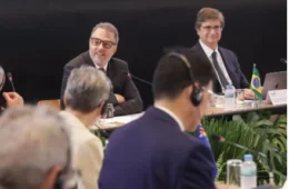 Fogueira de vaidades na PGR