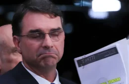 Flávio Bolsonaro não receberá nenhum voto: o paradoxo do momento