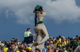 Brasil faz piquenique na caldeira do vulcão